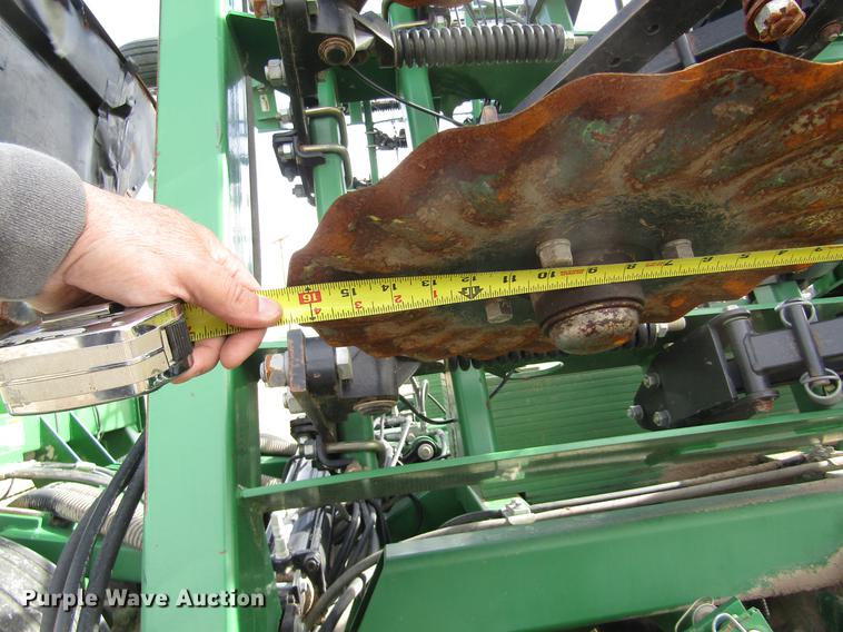 image for item DB4824 Great Plains NTA3510 air no-till grain drill
