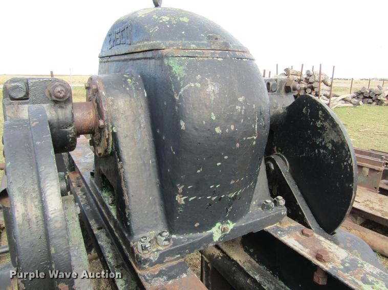 image for item DB4837 Emsco DD77 oilfield pump jack