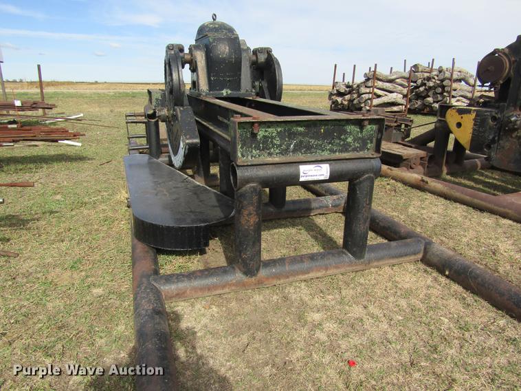 image for item DB4837 Emsco DD77 oilfield pump jack