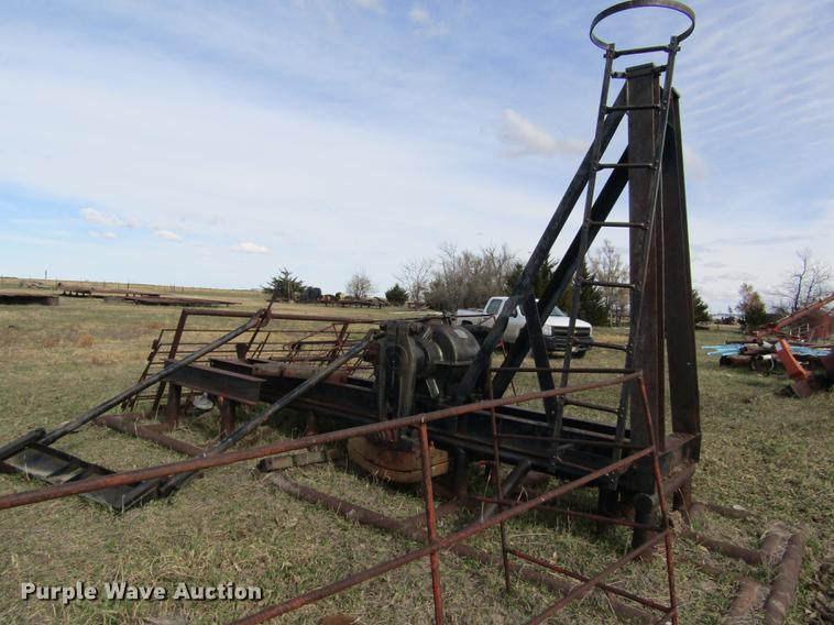 image for item DB4840 International DA57 oilfield pump jack