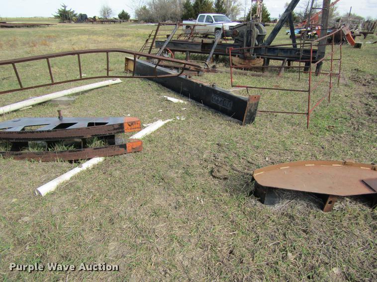 image for item DB4840 International DA57 oilfield pump jack