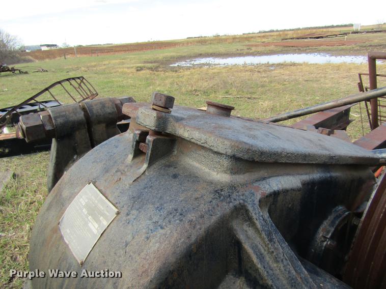 image for item DB4840 International DA57 oilfield pump jack