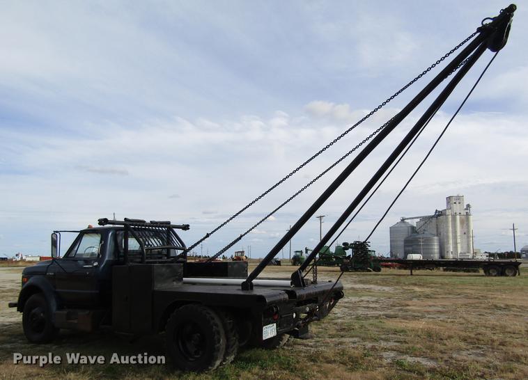 image for item DB4847 1972 Chevrolet C60 winch truck