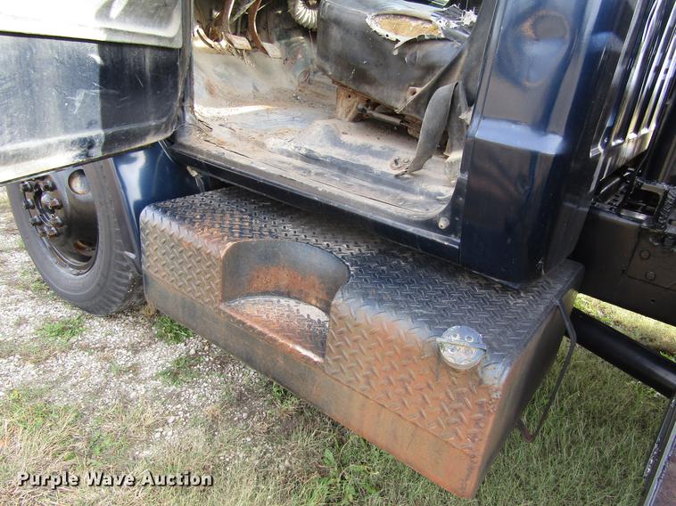 image for item DB4847 1972 Chevrolet C60 winch truck