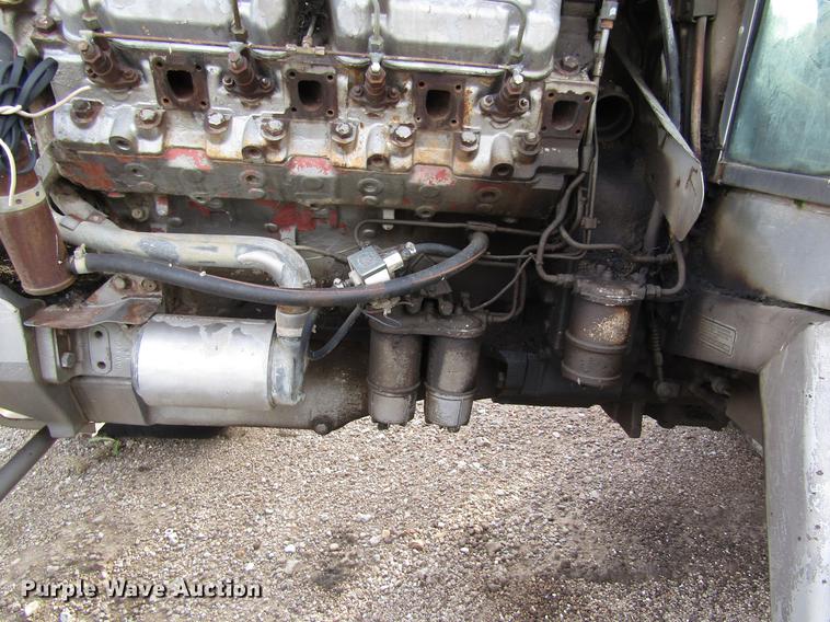 image for item DB4848 1978 Massey Ferguson 2745 tractor