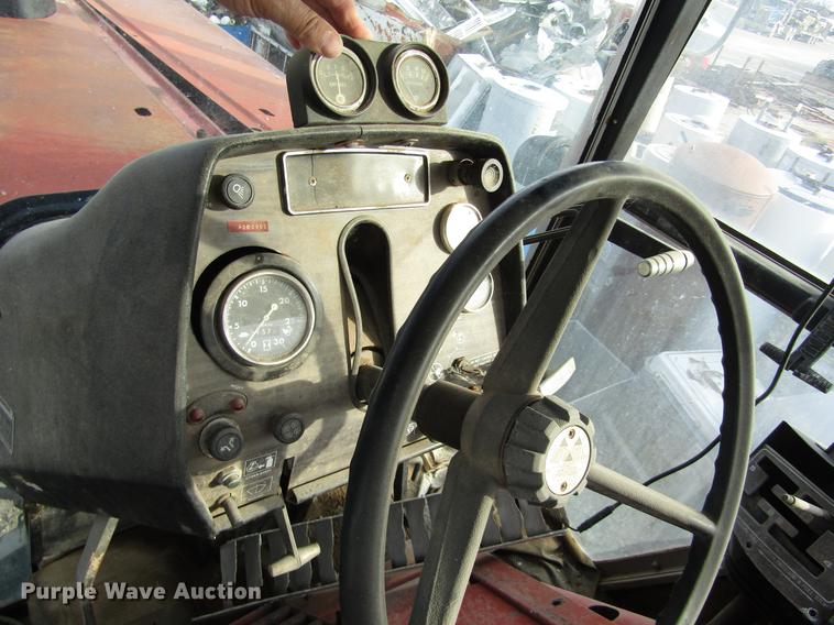 image for item DB4848 1978 Massey Ferguson 2745 tractor