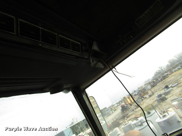 image for item DB4848 1978 Massey Ferguson 2745 tractor