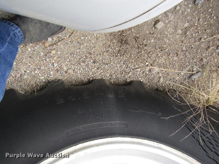 image for item DB4848 1978 Massey Ferguson 2745 tractor