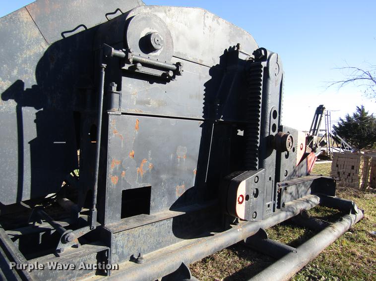 image for item DB4851 Parkersburg oilfield pump jack