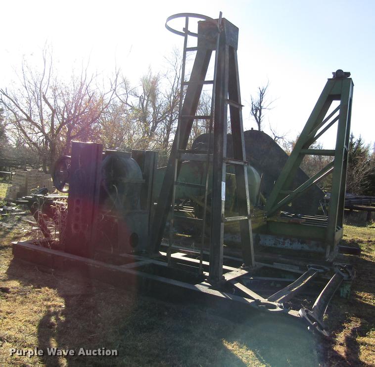image for item DB4853 Lufkin 114-D oilfield pump jack