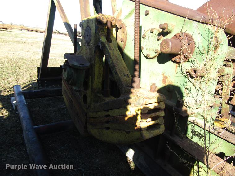image for item DB4854 Cabot DC225 oilfield pump jack