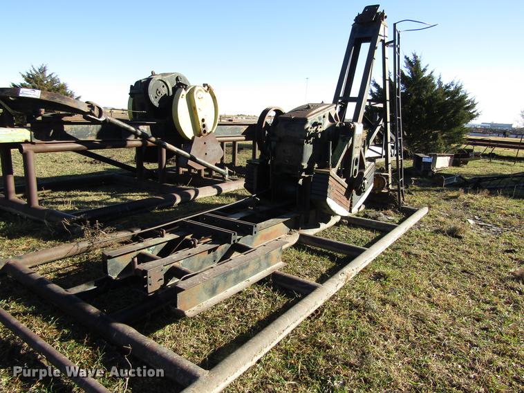 image for item DB4856 Cabot DC1-276 oilfield pump jack