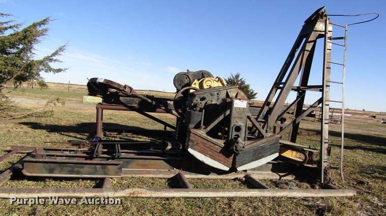 image for item DB4856 Cabot DC1-276 oilfield pump jack