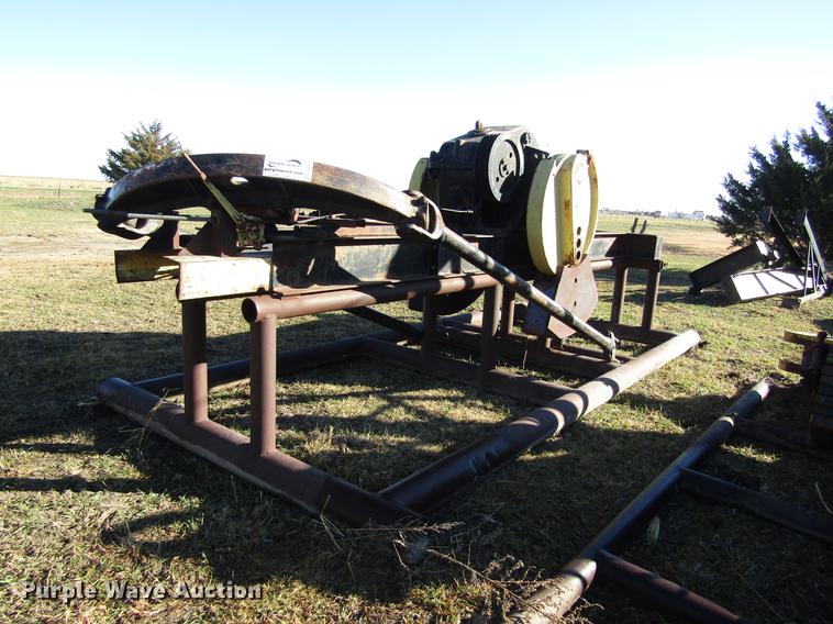 image for item DB4857 Oilfield pump jack