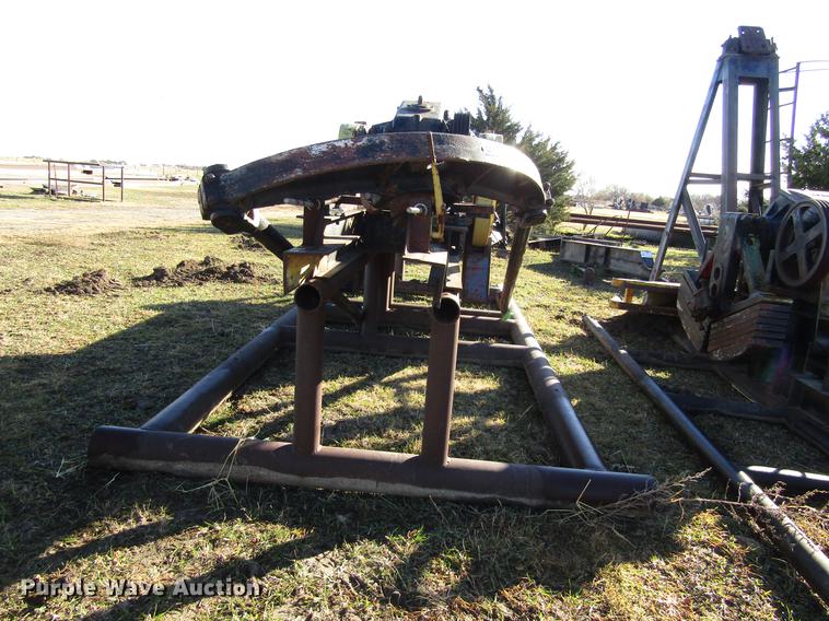 image for item DB4857 Oilfield pump jack