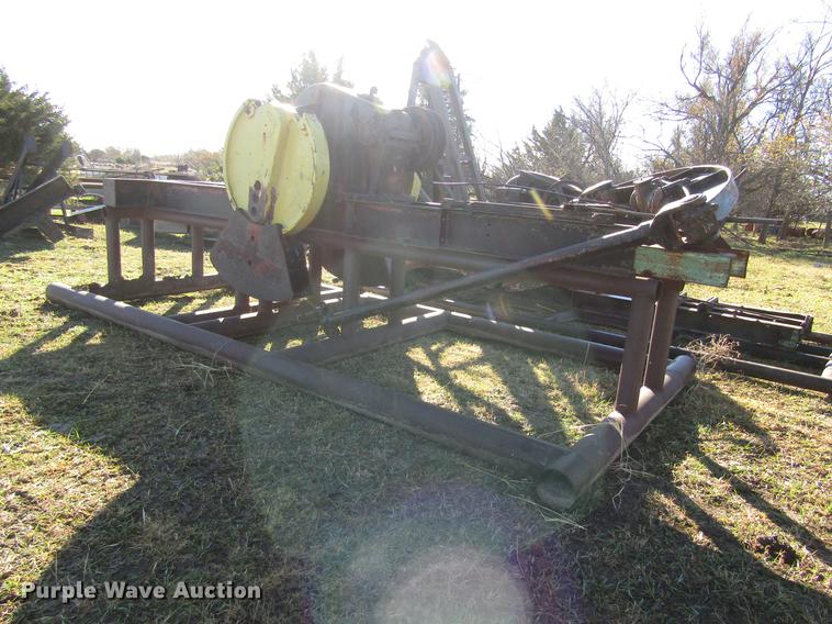 image for item DB4857 Oilfield pump jack