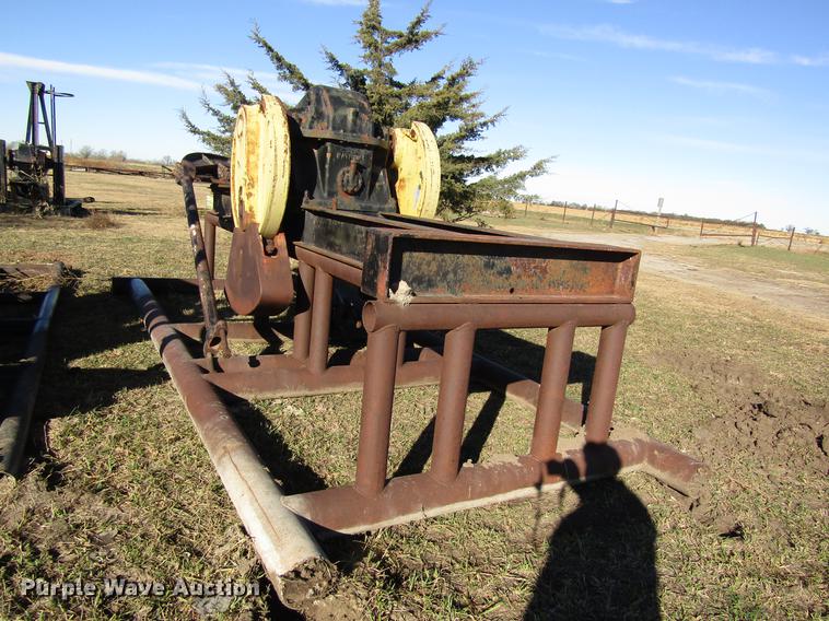 image for item DB4857 Oilfield pump jack