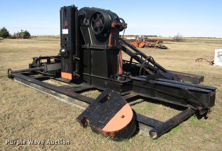 image for item DB4870 American oilfield pump jack