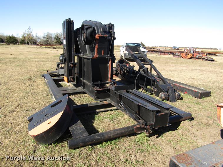 image for item DB4870 American oilfield pump jack