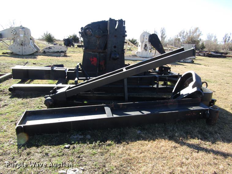 image for item DB4870 American oilfield pump jack