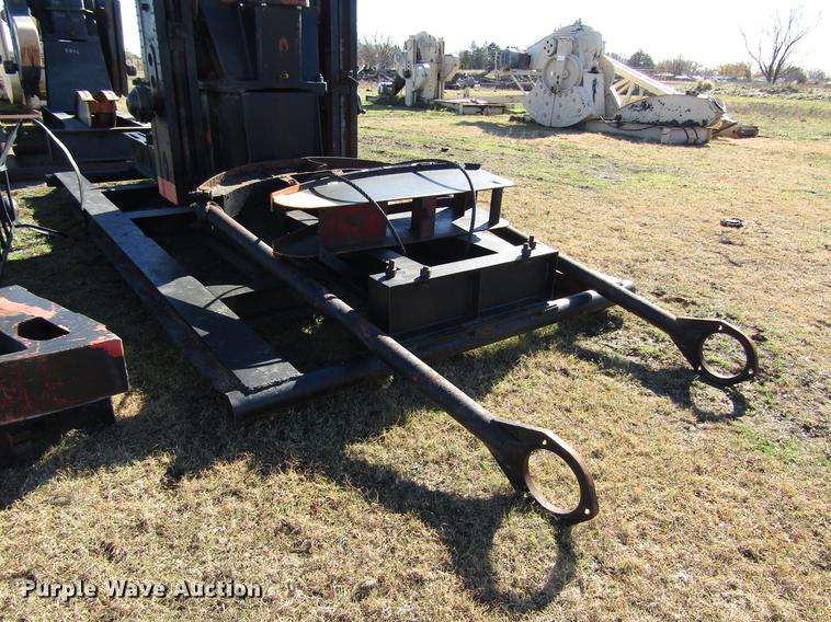 image for item DB4870 American oilfield pump jack