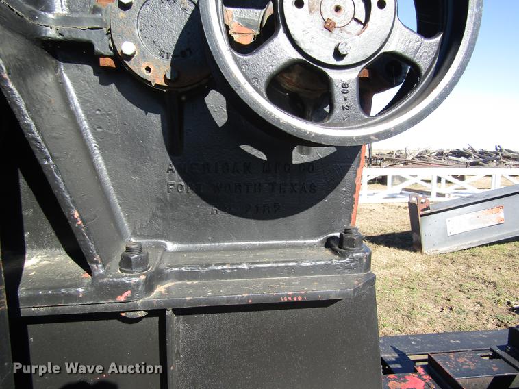 image for item DB4870 American oilfield pump jack