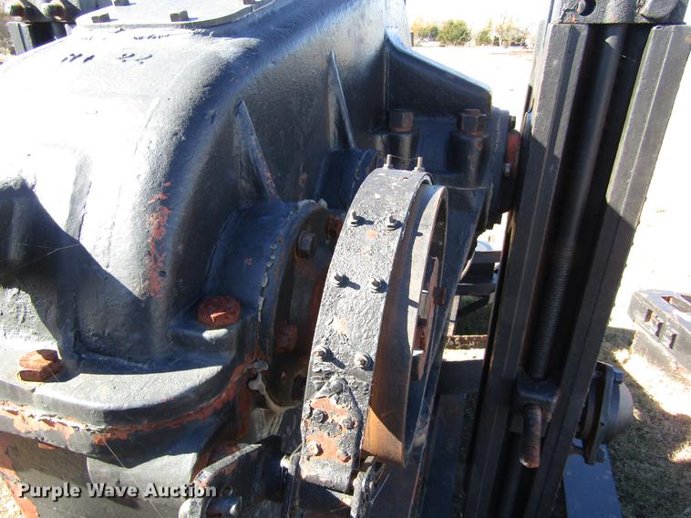 image for item DB4870 American oilfield pump jack