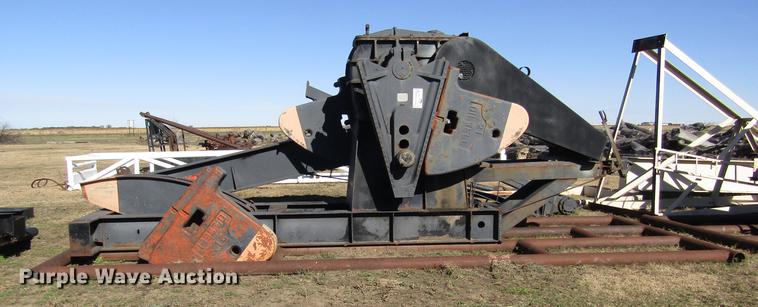 image for item DB4871 Garland D34A oilfield pump jack
