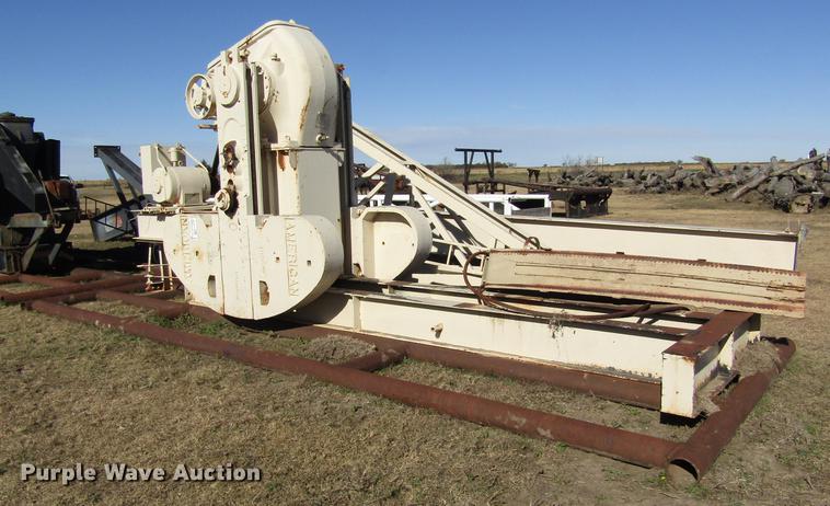 image for item DB4872 Oilfield pump jack