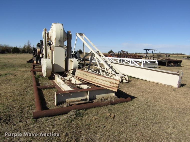 image for item DB4872 Oilfield pump jack