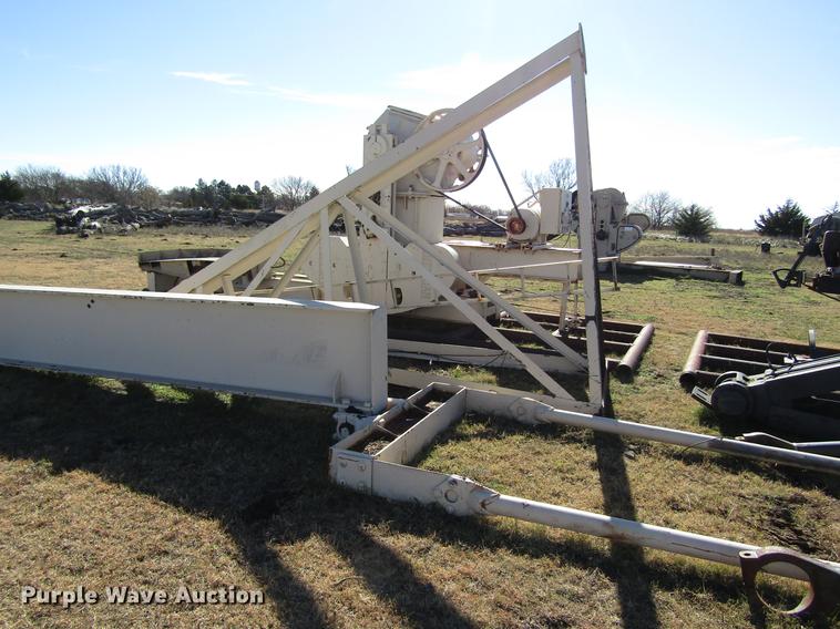 image for item DB4872 Oilfield pump jack