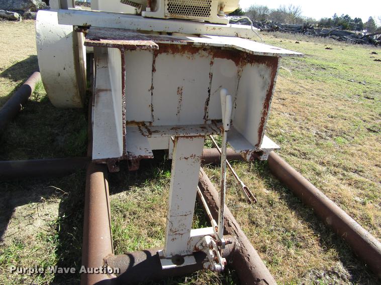 image for item DB4872 Oilfield pump jack
