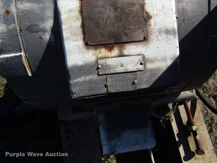 image for item DB4873 Oilfield pump jack