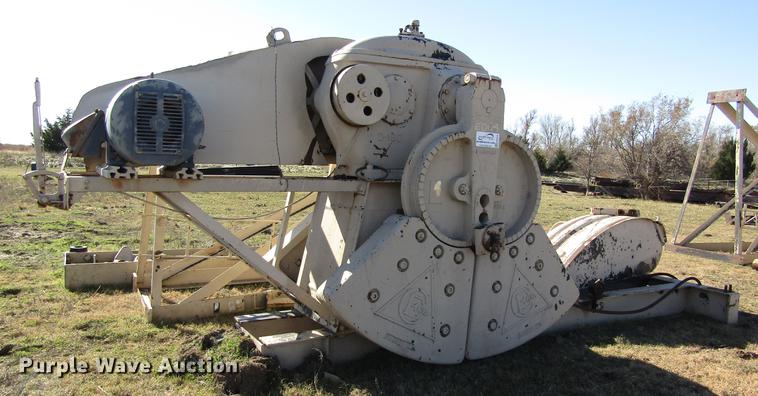 image for item DB4874 Eco oilfield pump jack