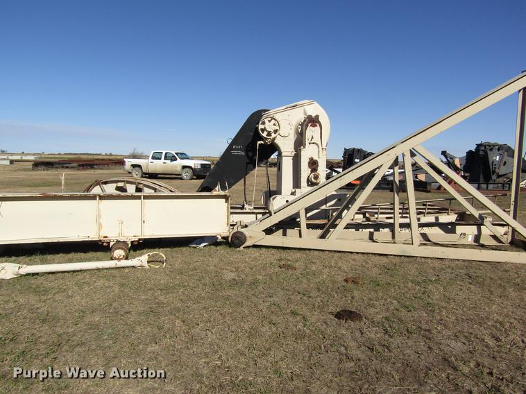 image for item DB4875 American oilfield pump jack