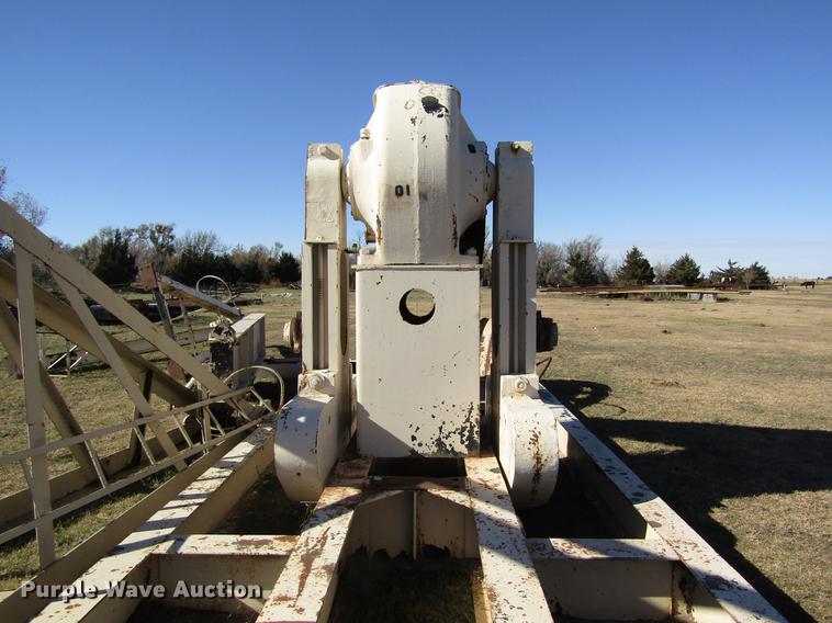 image for item DB4875 American oilfield pump jack