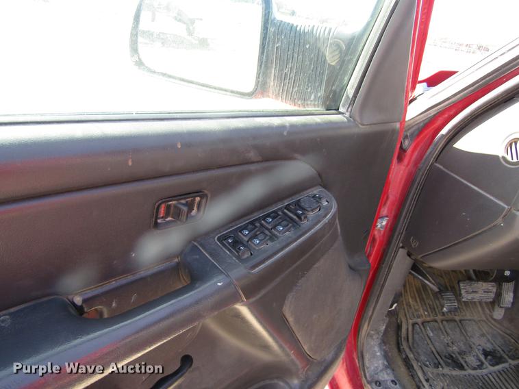 image for item DB4882 2005 Chevrolet Silverado 2500HD Crew Cab pickup truck