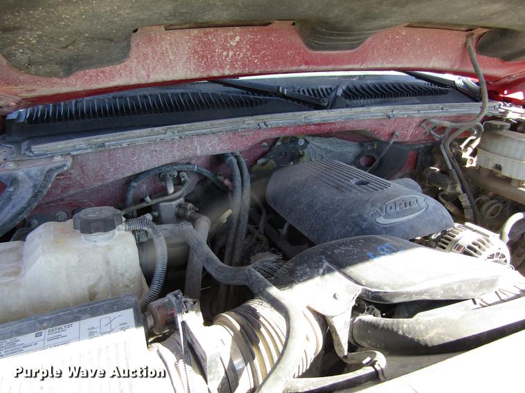 image for item DB4882 2005 Chevrolet Silverado 2500HD Crew Cab pickup truck