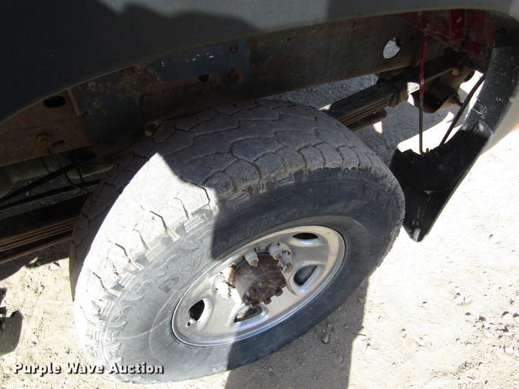 image for item DB4882 2005 Chevrolet Silverado 2500HD Crew Cab pickup truck