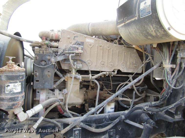 image for item DB4890 1990 International 9400 semi truck