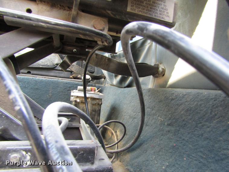 image for item DB4890 1990 International 9400 semi truck