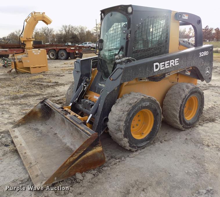 image for item DB9033 2012 John Deere 328D skid steer