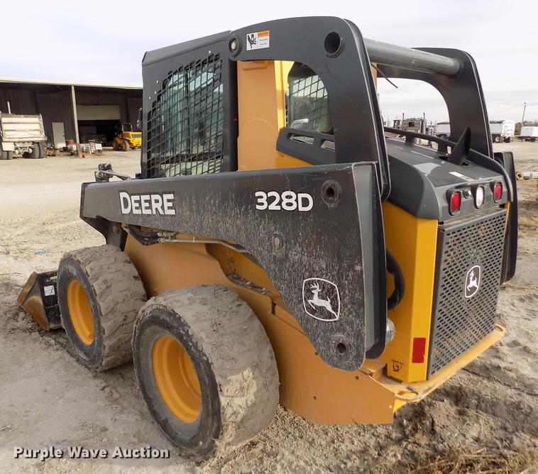 image for item DB9033 2012 John Deere 328D skid steer