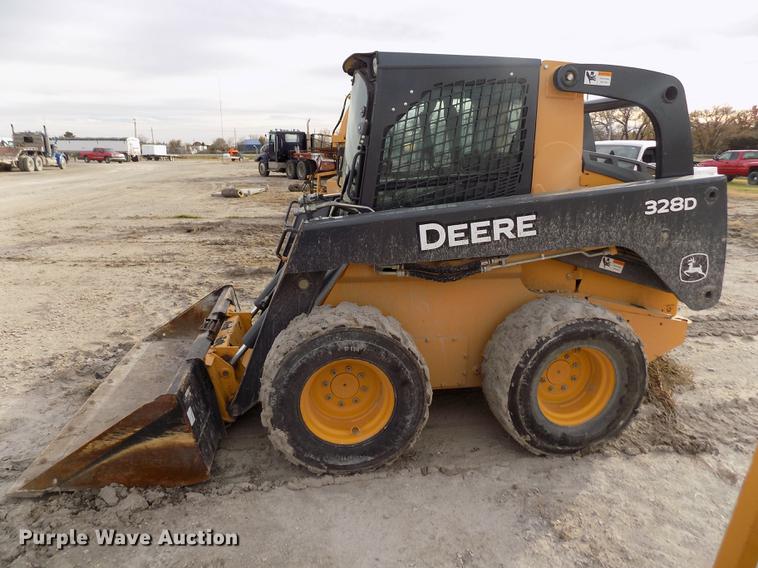 image for item DB9033 2012 John Deere 328D skid steer