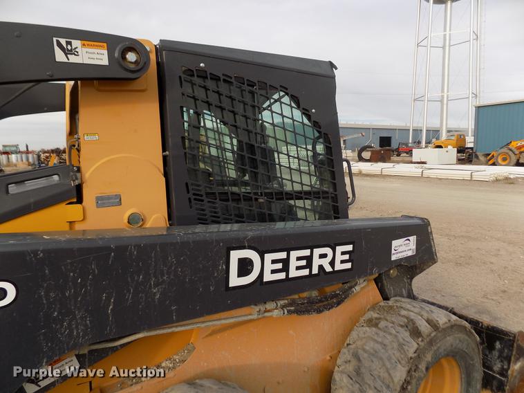image for item DB9033 2012 John Deere 328D skid steer
