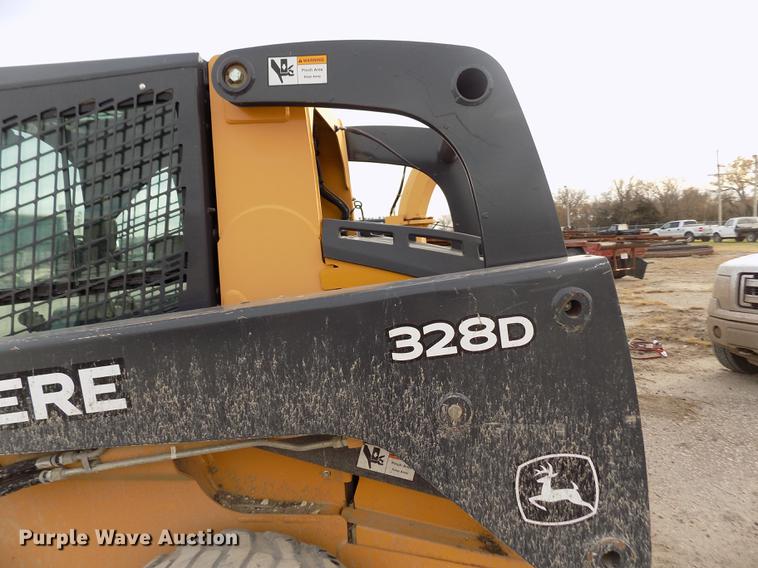 image for item DB9033 2012 John Deere 328D skid steer