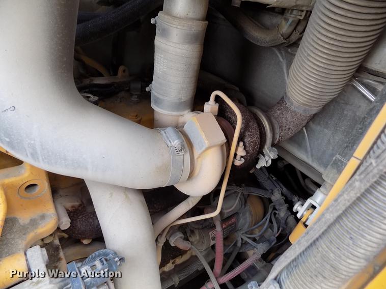 image for item DB9034 2010 John Deere 326D skid steer