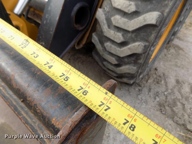 image for item DB9034 2010 John Deere 326D skid steer