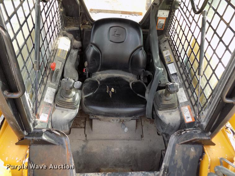 image for item DB9035 2009 John Deere CT332 skid steer