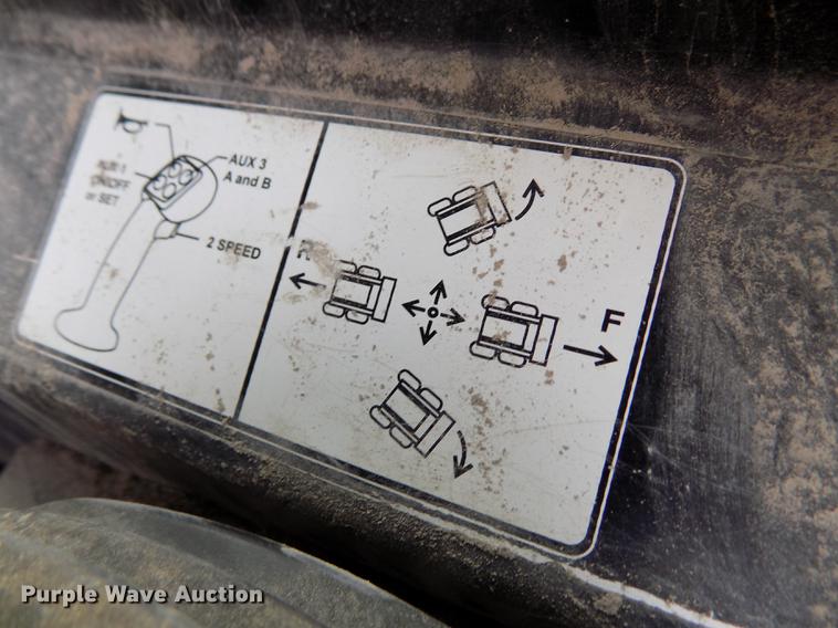 image for item DB9035 2009 John Deere CT332 skid steer